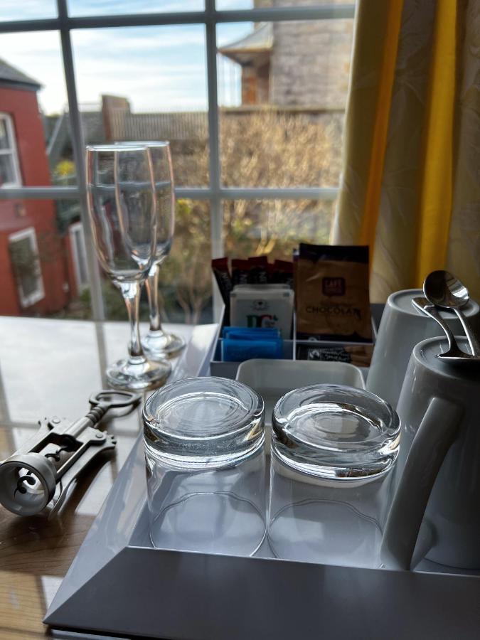 Hotel Caer Menai à Caernarfon Extérieur photo