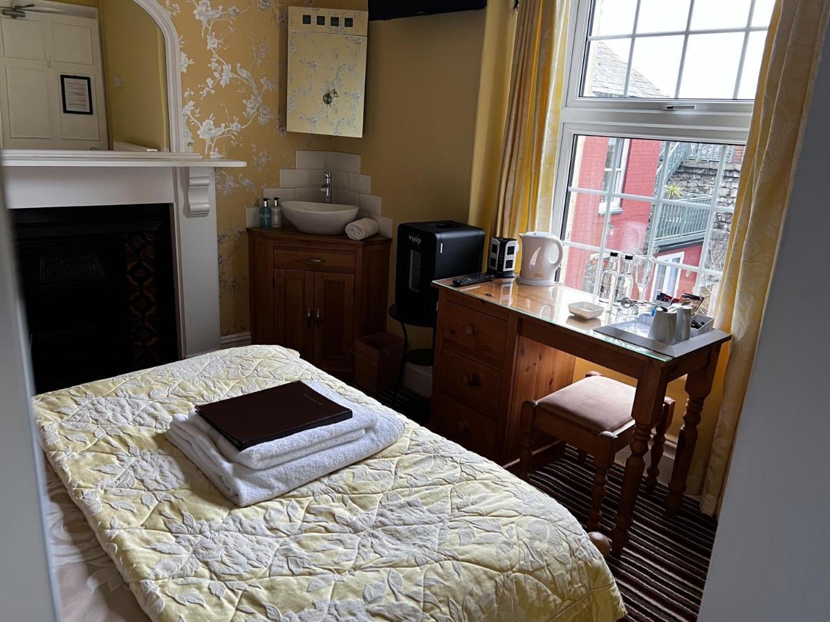 Hotel Caer Menai à Caernarfon Extérieur photo