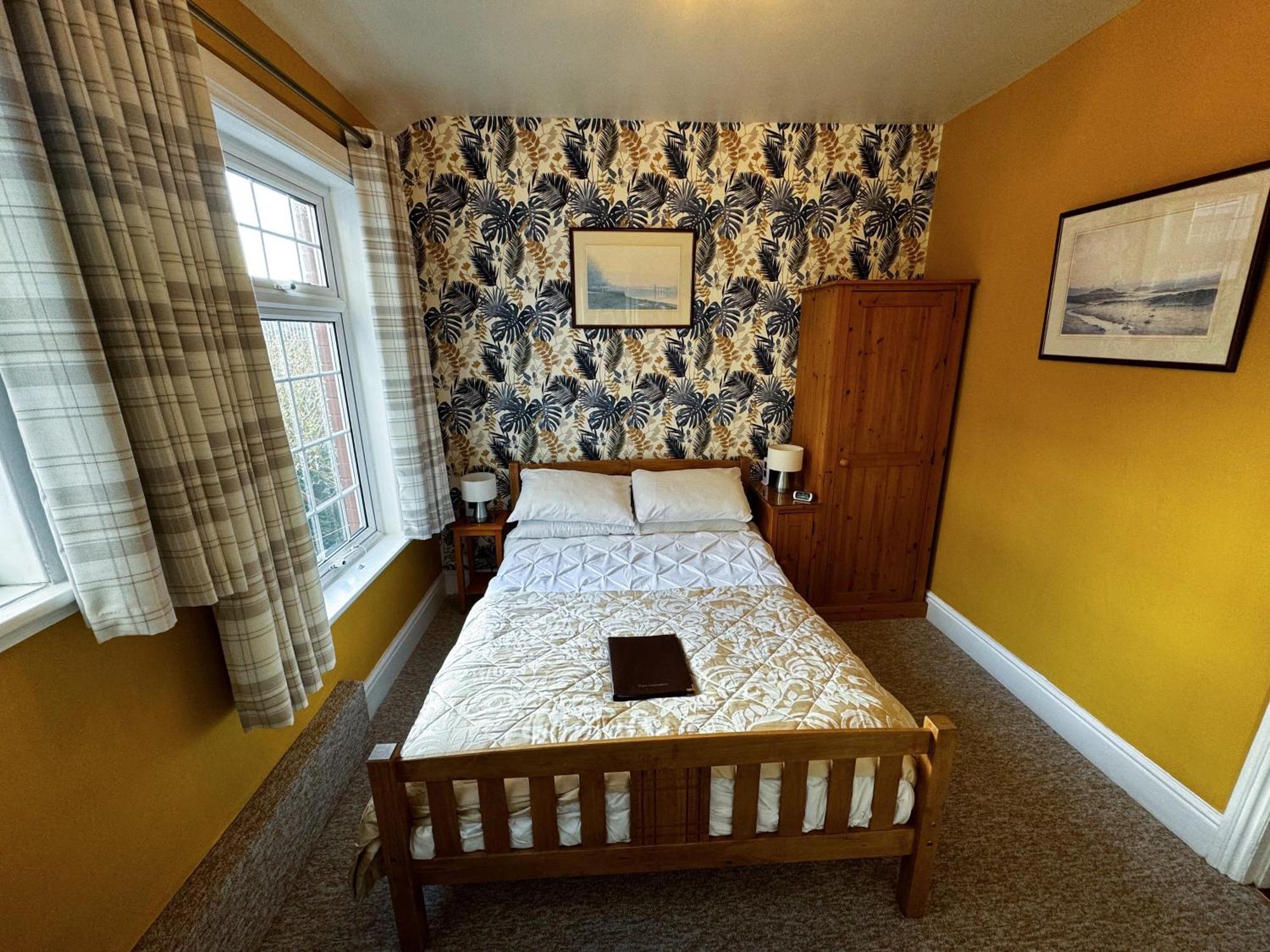 Hotel Caer Menai à Caernarfon Extérieur photo