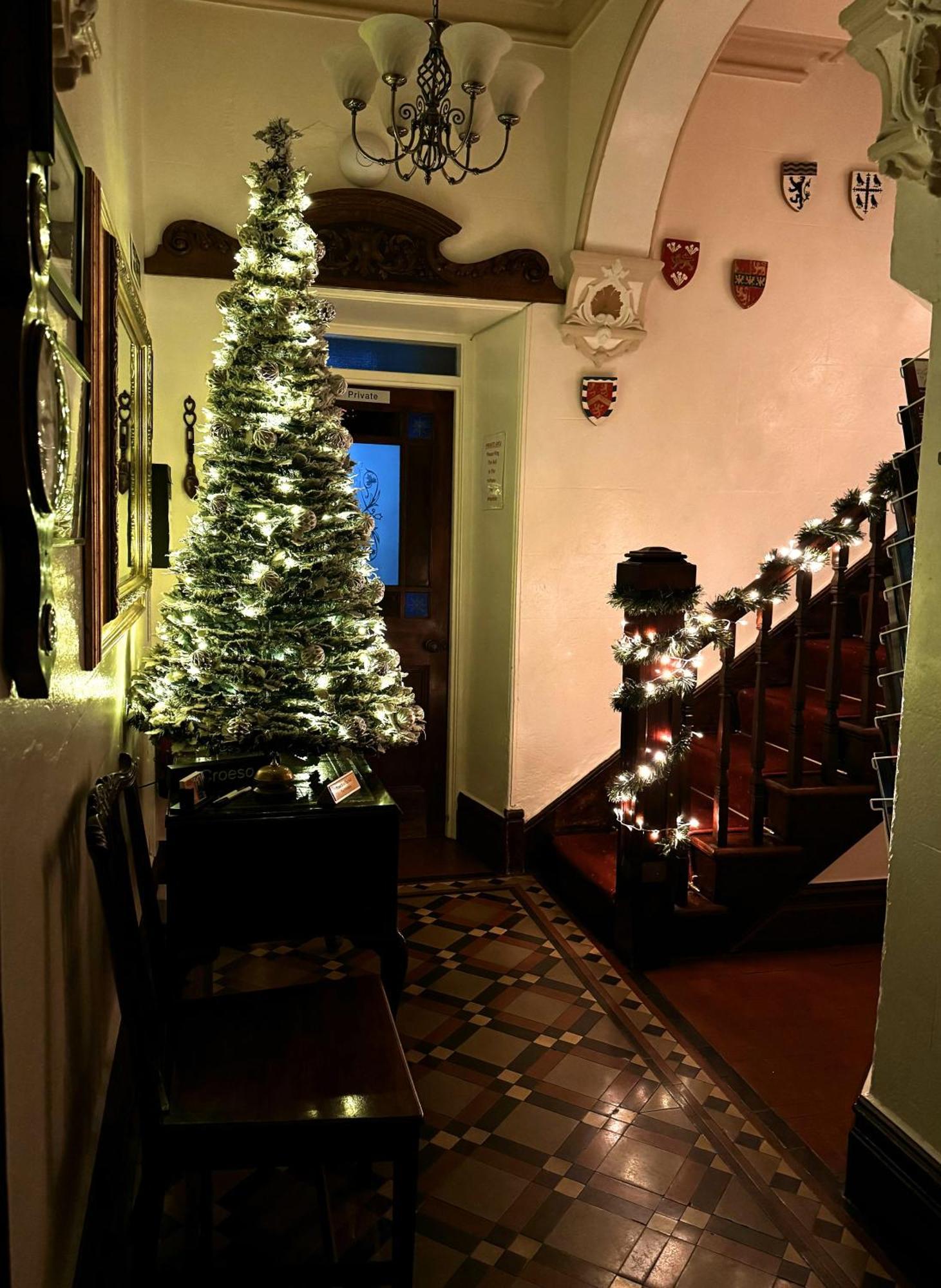Hotel Caer Menai à Caernarfon Extérieur photo