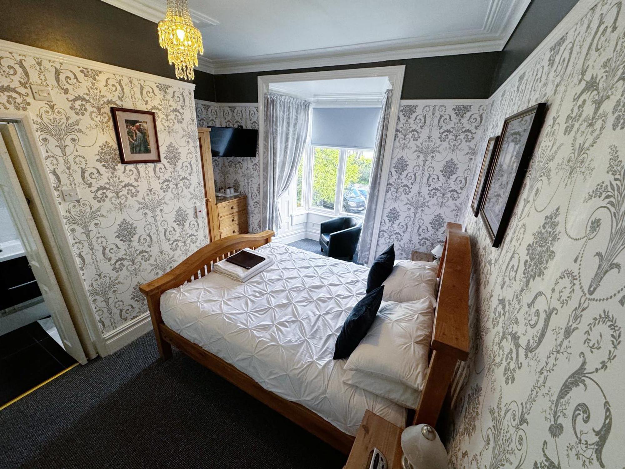Hotel Caer Menai à Caernarfon Extérieur photo