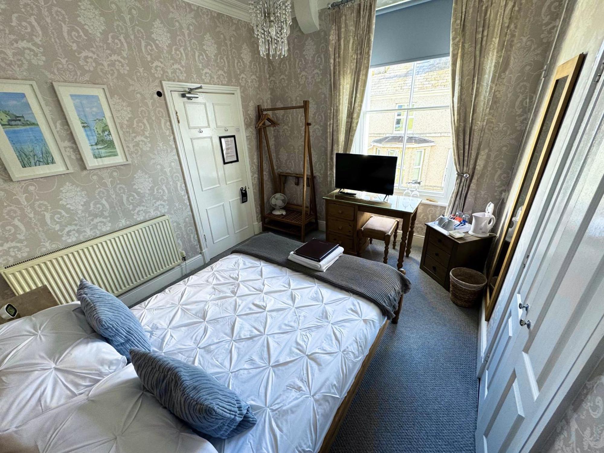 Hotel Caer Menai à Caernarfon Extérieur photo