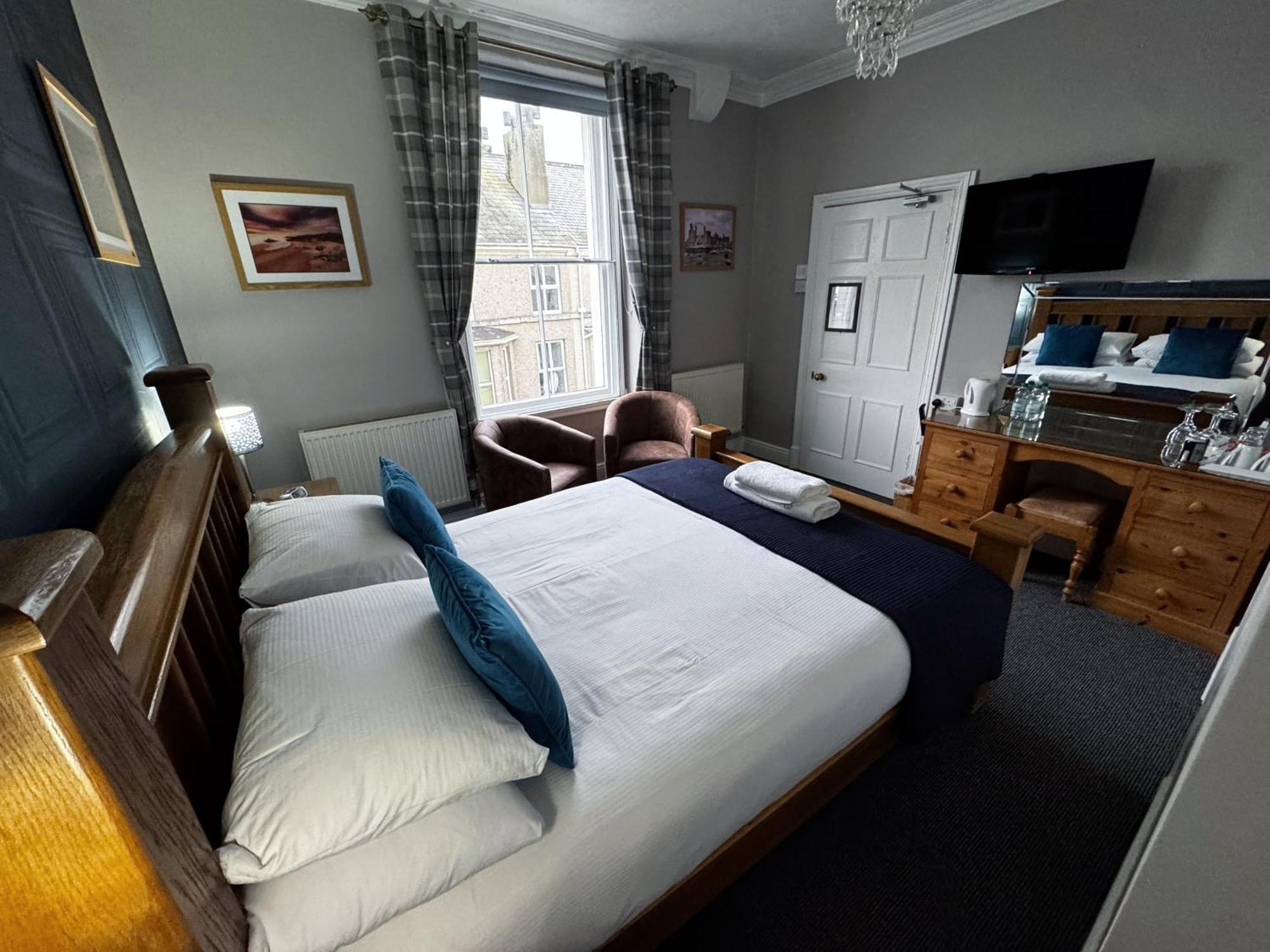 Hotel Caer Menai à Caernarfon Extérieur photo